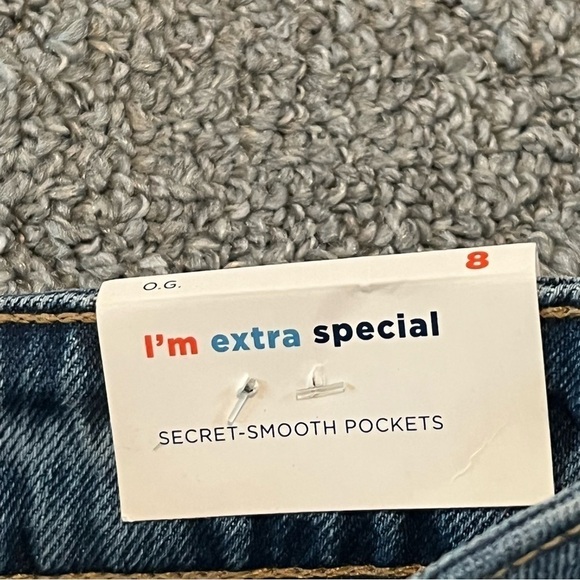 Old Navy Shorts Womens Size 8 Two Toned Denim O.G. Straight High Rise Jean NWT - Picture 7 of 12